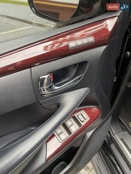 Внедорожник / Кроссовер Lexus LX 2014 в Ивано-Франковске