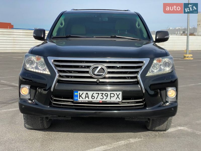 Внедорожник / Кроссовер Lexus LX 2013 в Львове