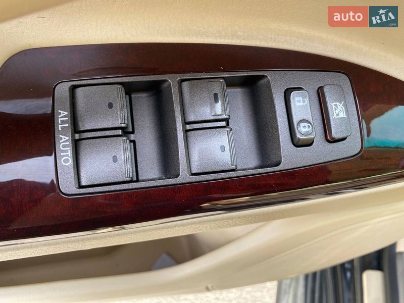 Внедорожник / Кроссовер Lexus LX 2013 в Львове