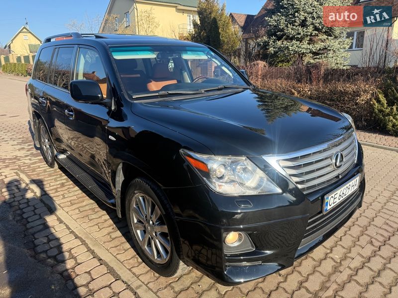 Внедорожник / Кроссовер Lexus LX 2011 в Черновцах