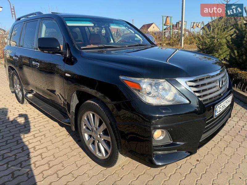 Внедорожник / Кроссовер Lexus LX 2011 в Черновцах