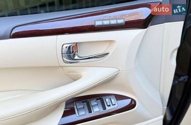 Внедорожник / Кроссовер Lexus LX 2013 в Одессе