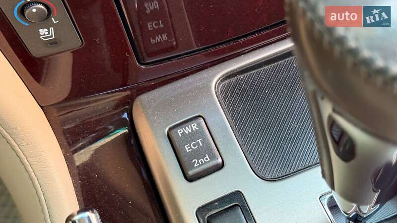 Внедорожник / Кроссовер Lexus LX 2013 в Одессе