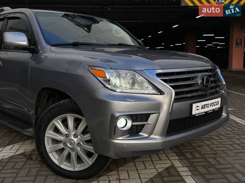 Внедорожник / Кроссовер Lexus LX 2008 в Киеве