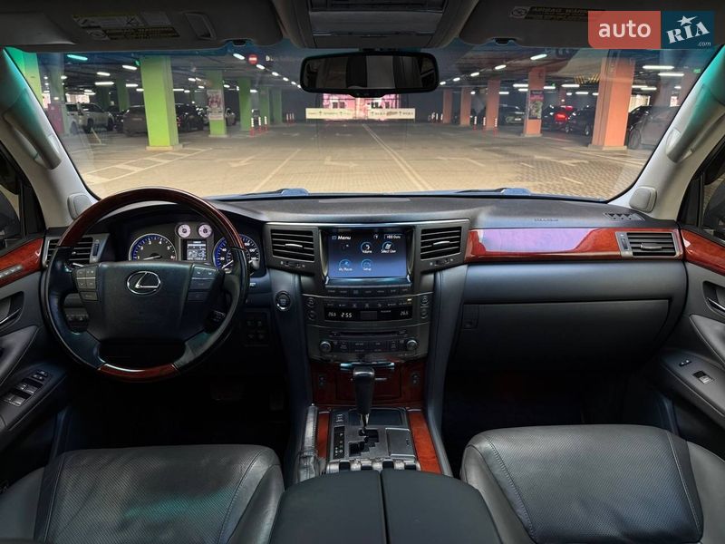 Внедорожник / Кроссовер Lexus LX 2008 в Киеве