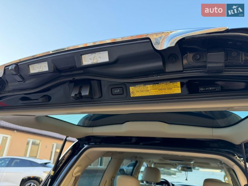 Внедорожник / Кроссовер Lexus LX 2008 в Днепре