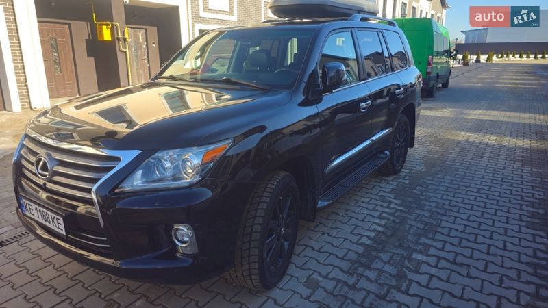Внедорожник / Кроссовер Lexus LX 2014 в Чернигове