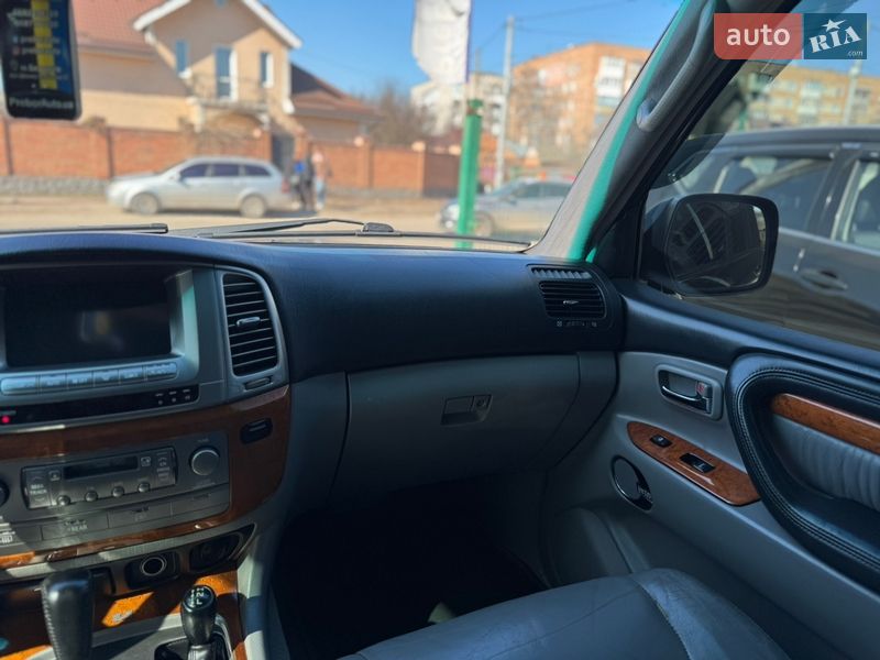 Внедорожник / Кроссовер Lexus LX 2004 в Бердичеве