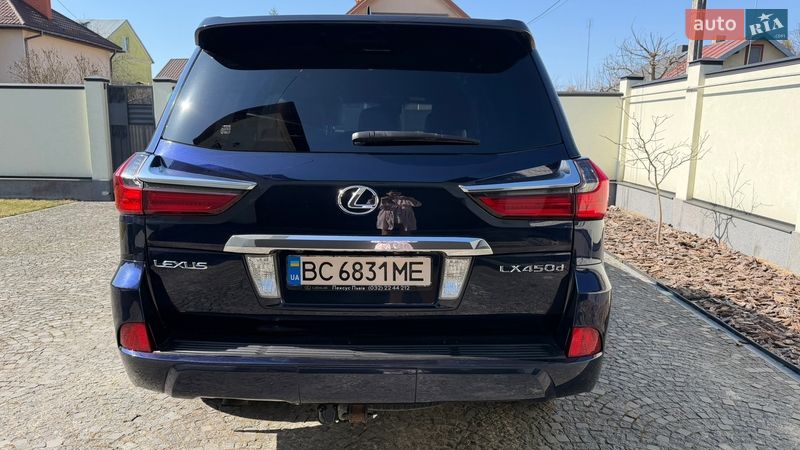 Позашляховик / Кросовер Lexus LX 2016 в Львові