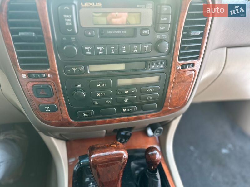 Внедорожник / Кроссовер Lexus LX 1999 в Запорожье
