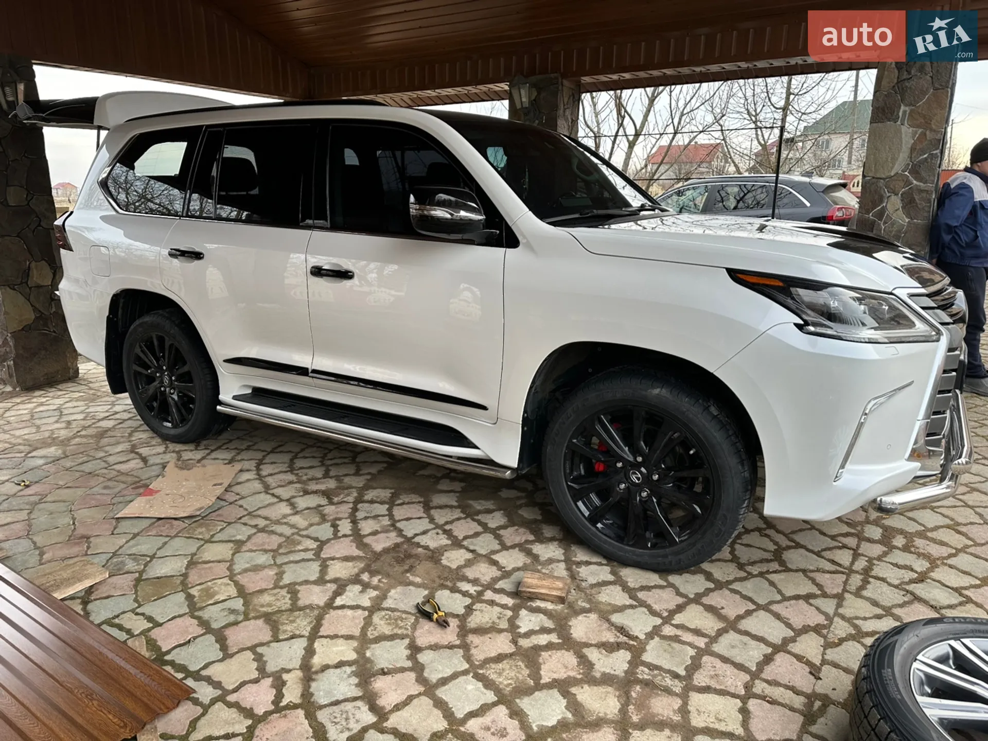 2017 Lexus LX - мініатюра 32