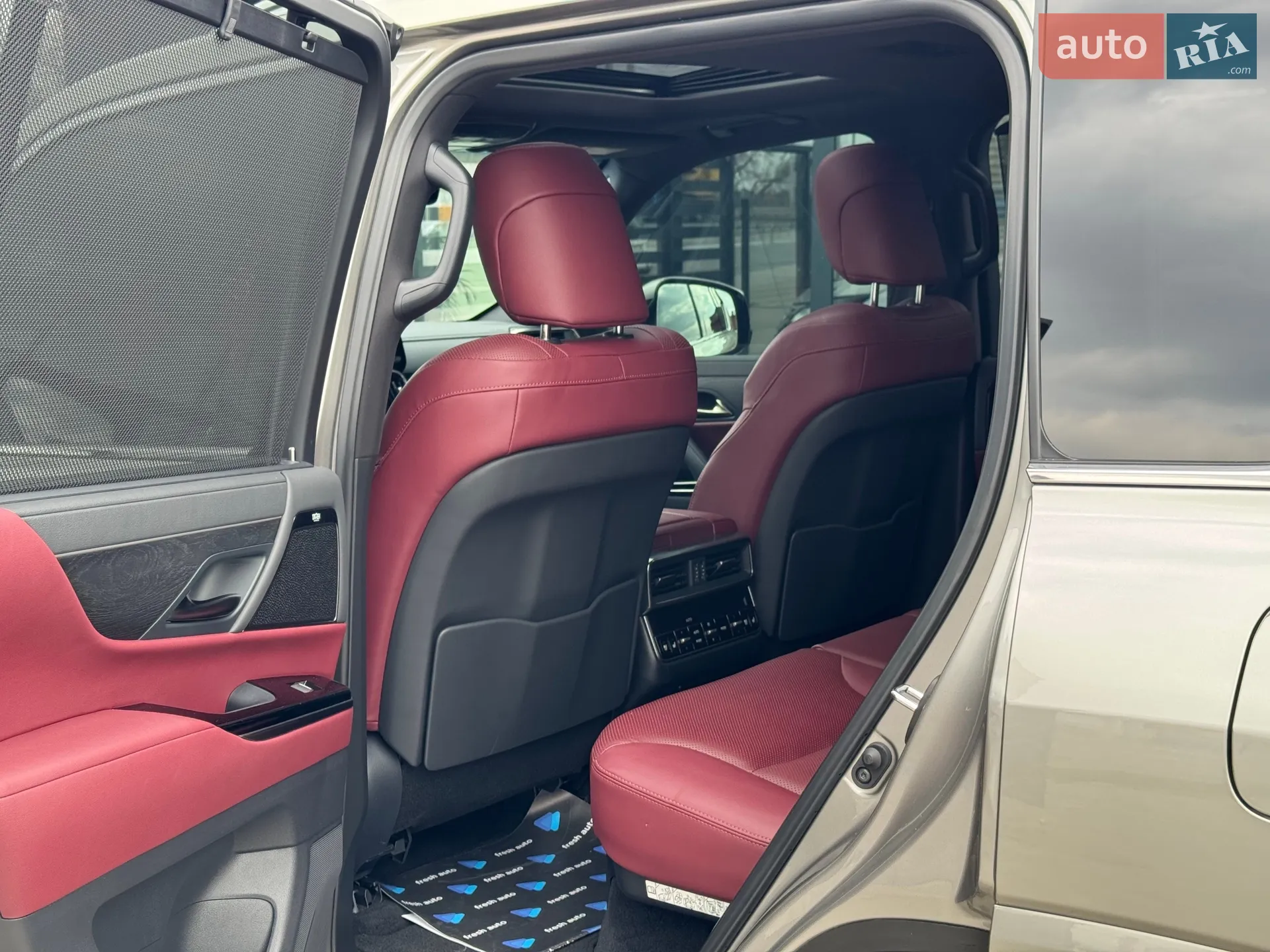 2022 Lexus LX - мініатюра 33