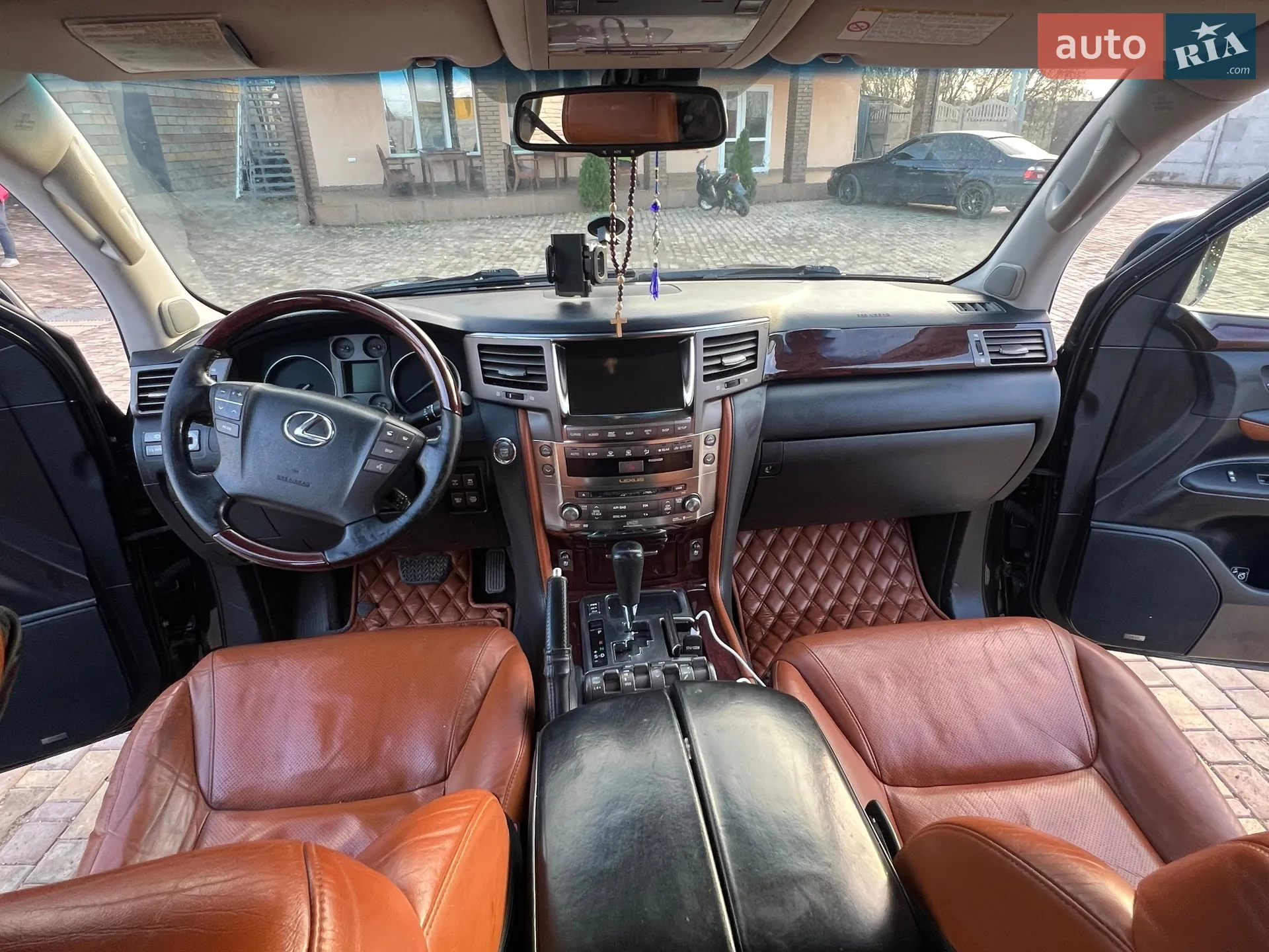 2011 Lexus LX - мініатюра 4