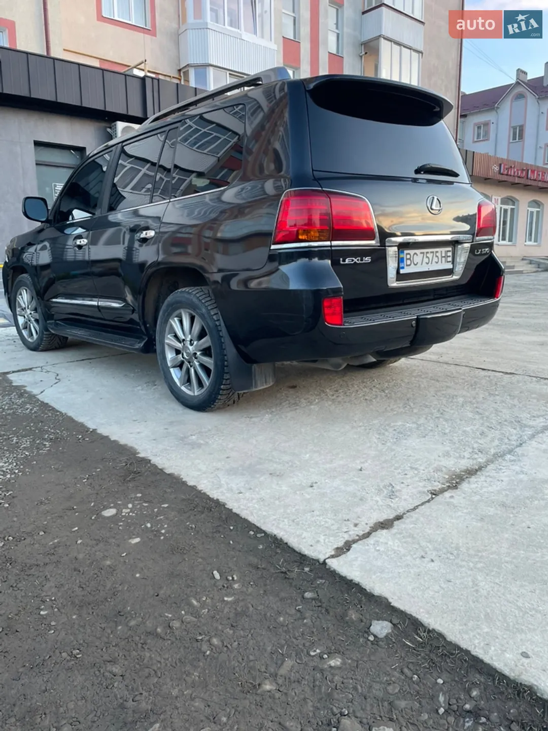2010 Lexus LX - мініатюра 7