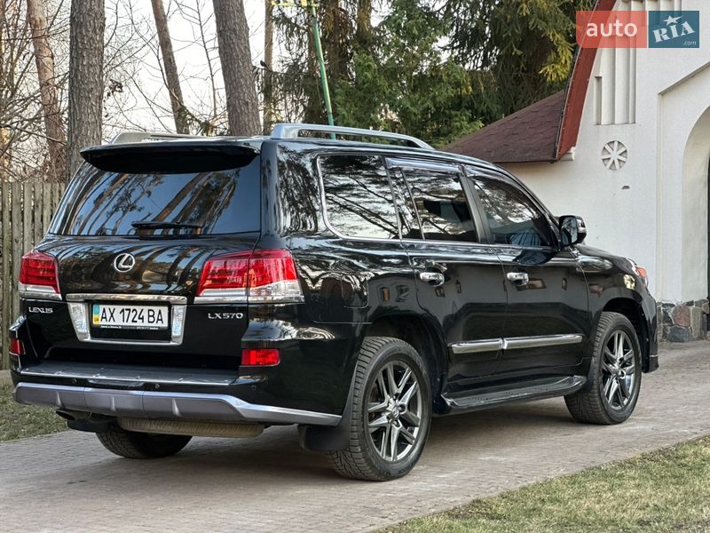 Внедорожник / Кроссовер Lexus LX 2013 в Киеве