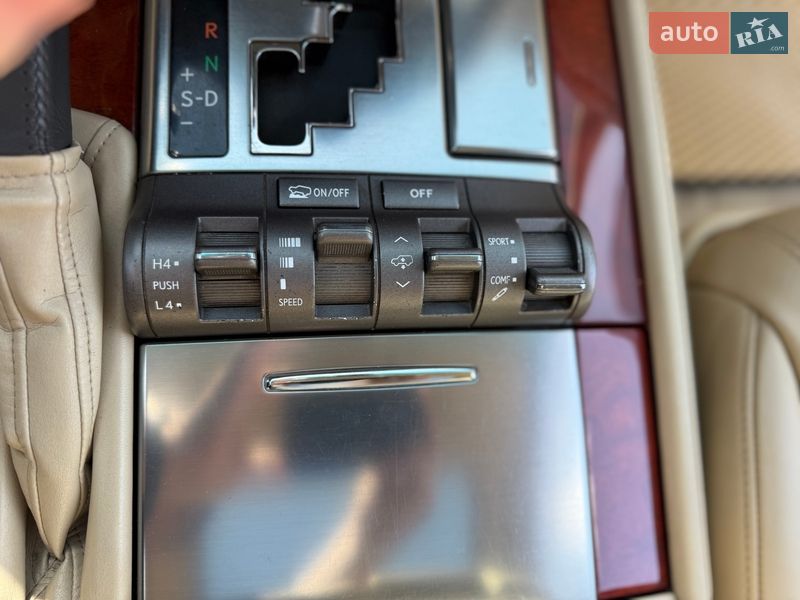 Внедорожник / Кроссовер Lexus LX 2008 в Днепре фото 36 Внедорожник / Кроссовер Lexus LX 2008 в Днепре