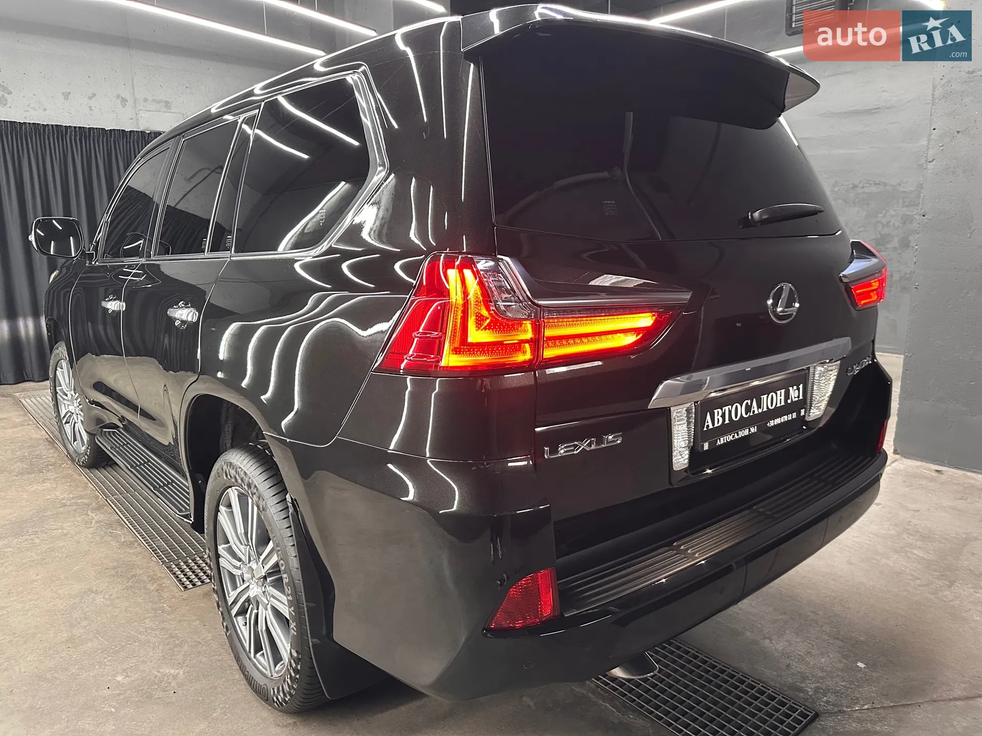 2016 Lexus LX - мініатюра 6