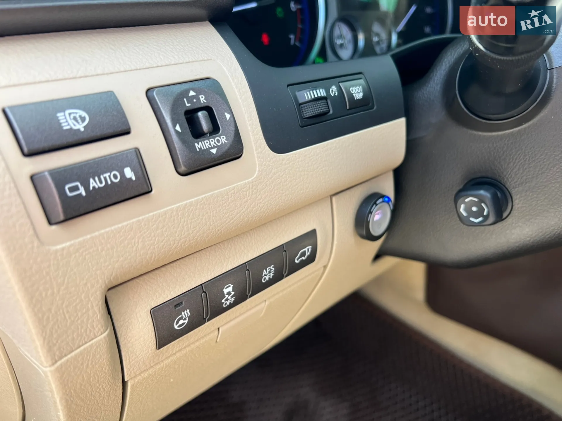 2010 Lexus LX - мініатюра 32