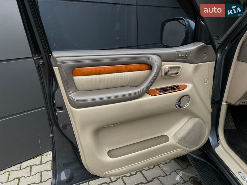 Внедорожник / Кроссовер Lexus LX 2002 в Одессе фото 8 Внедорожник / Кроссовер Lexus LX 2002 в Одессе