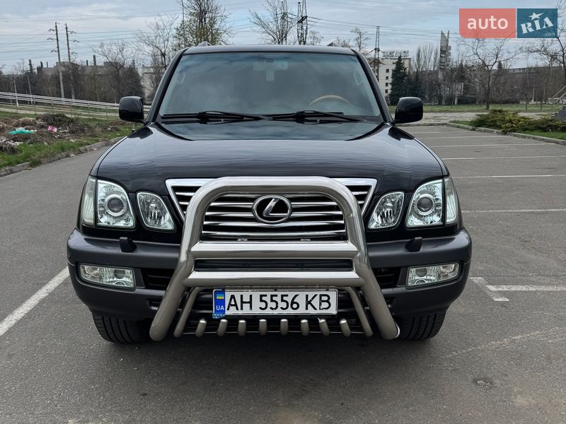 Lexus LX 2006