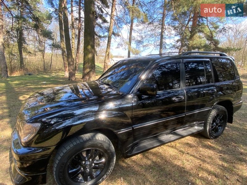 Позашляховик / Кросовер Lexus LX 2004 в Новояворівську