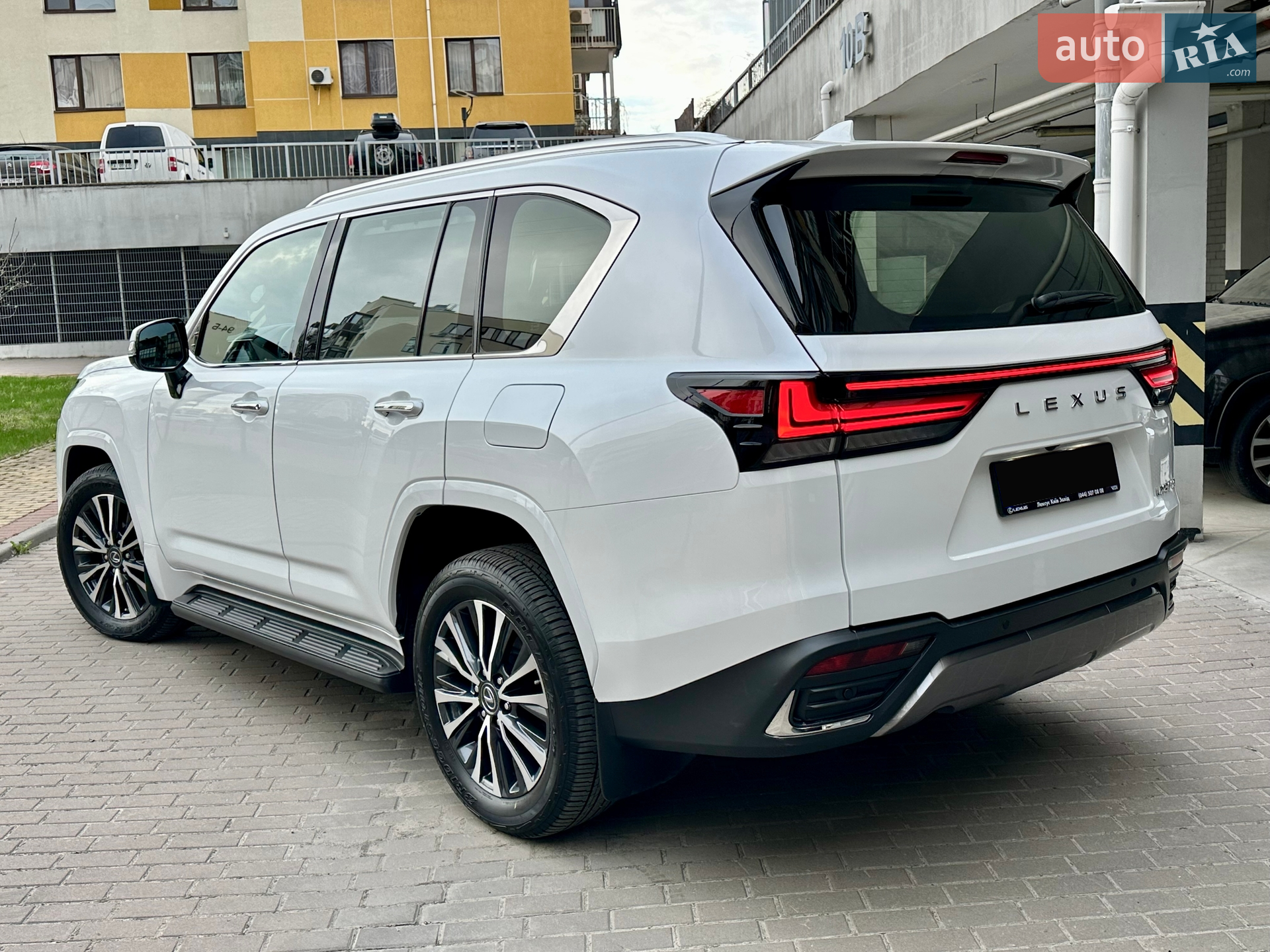 2022 Lexus LX - мініатюра 11