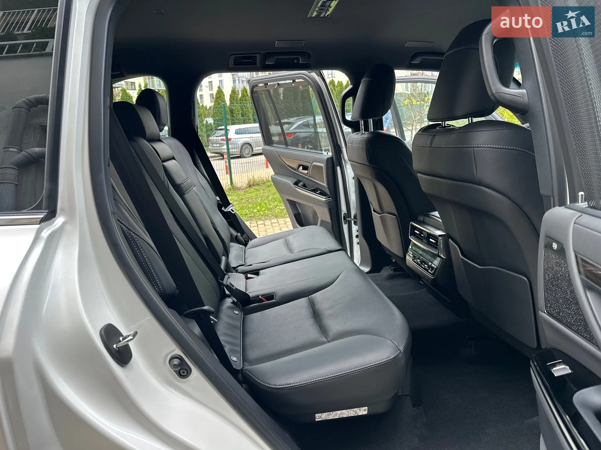 2022 Lexus LX - мініатюра 48
