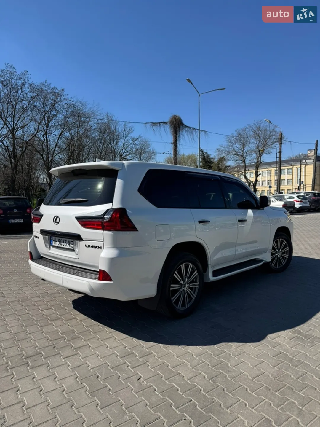 2015 Lexus LX - мініатюра 3