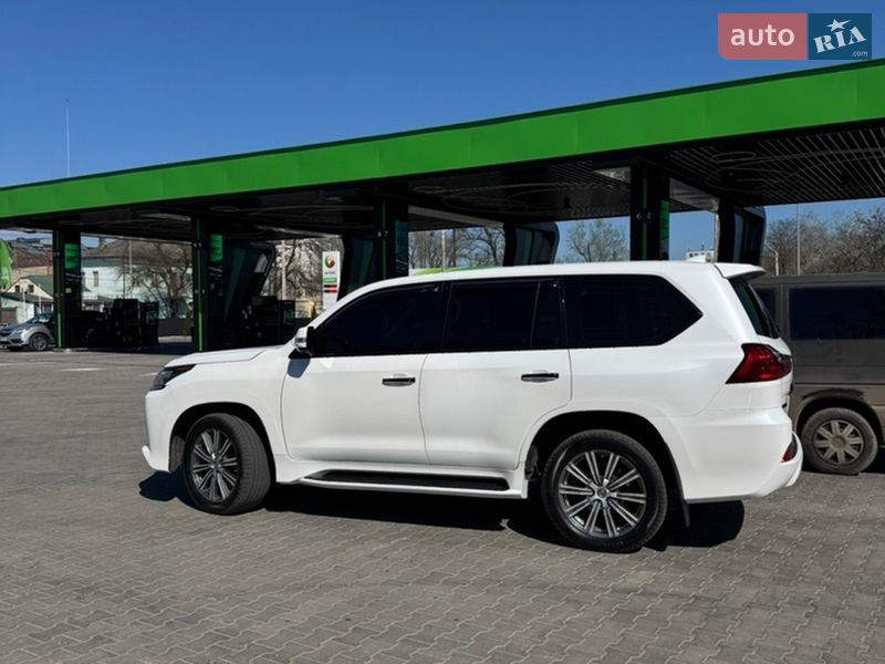 Позашляховик / Кросовер Lexus LX 2015 в Одесі