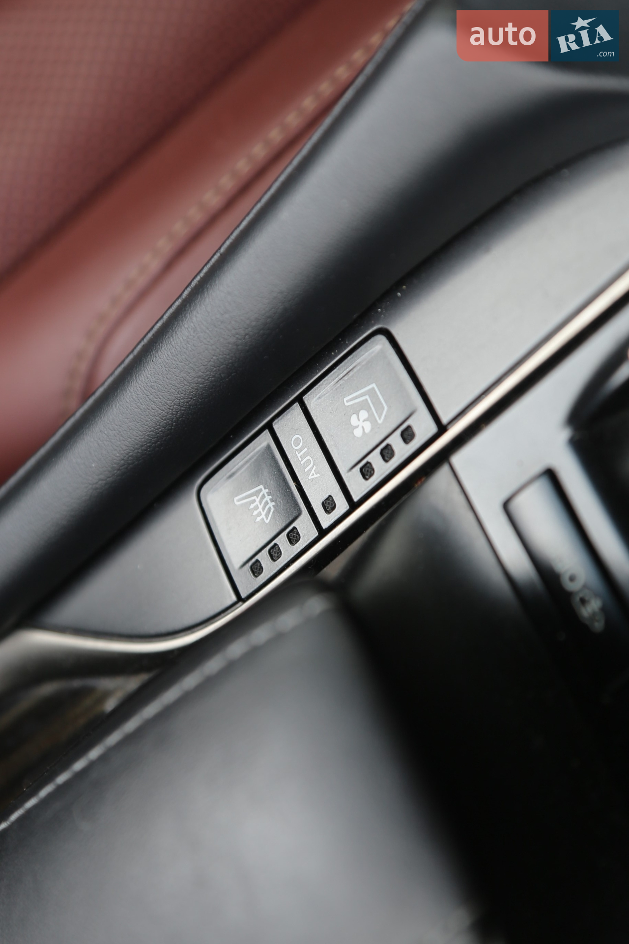 2020 Lexus LX - мініатюра 29