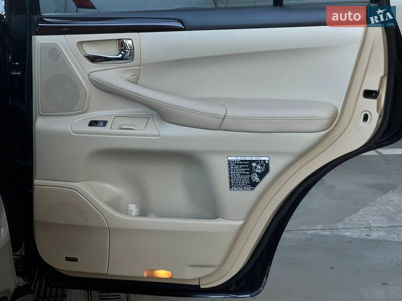 Внедорожник / Кроссовер Lexus LX 2011 в Киеве