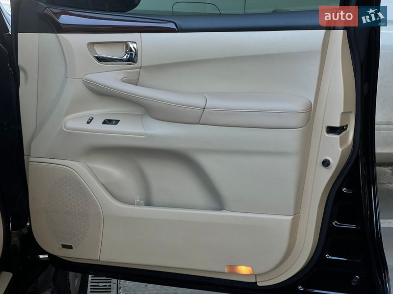 Внедорожник / Кроссовер Lexus LX 2011 в Киеве