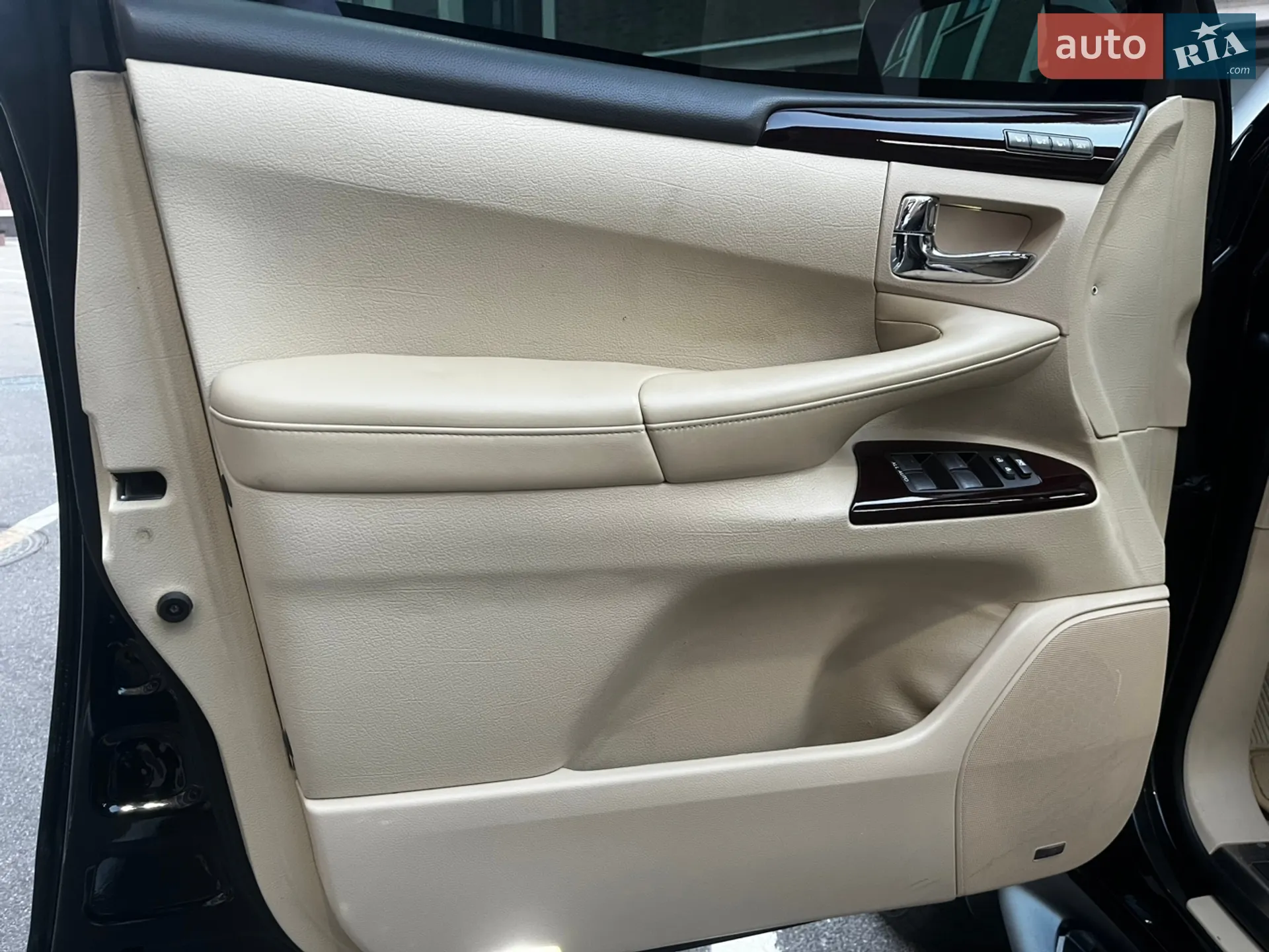 2010 Lexus LX - мініатюра 42
