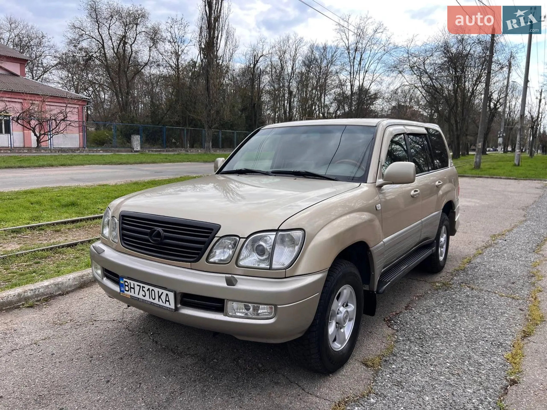 Lexus LX 2002