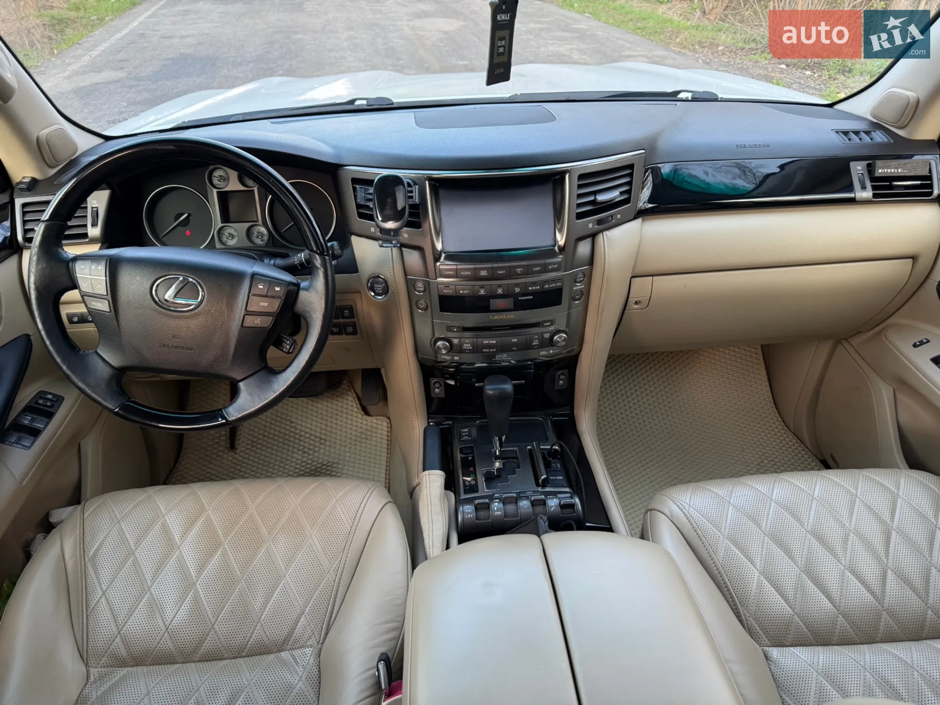2011 Lexus LX - мініатюра 25