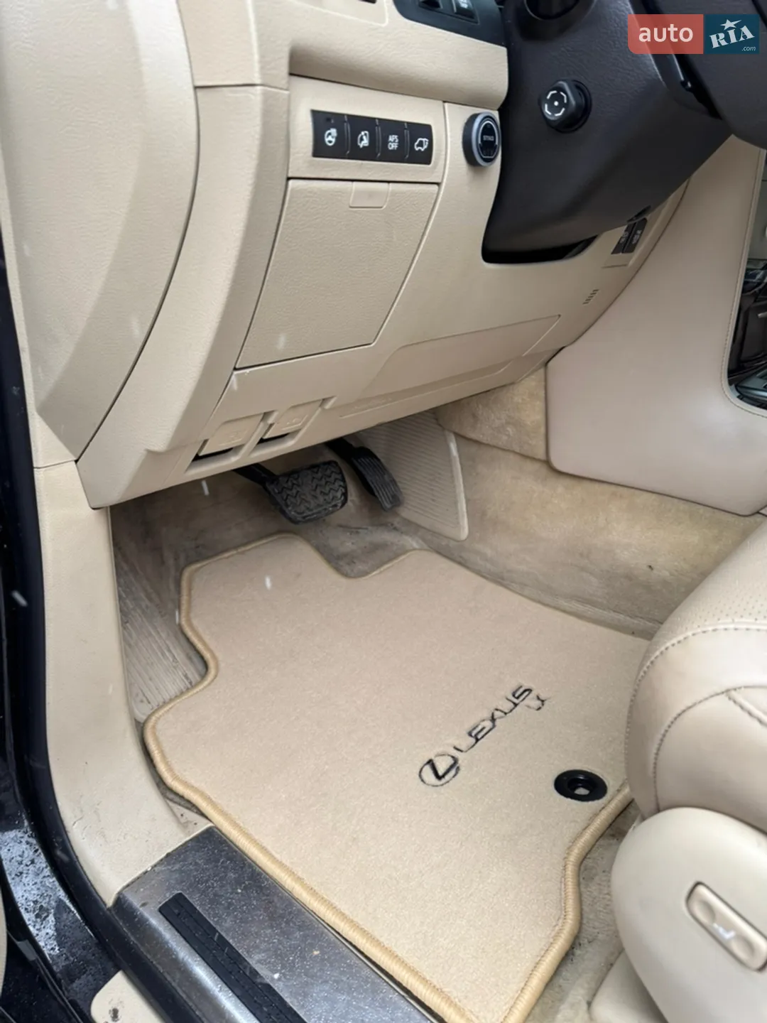2011 Lexus LX - мініатюра 24