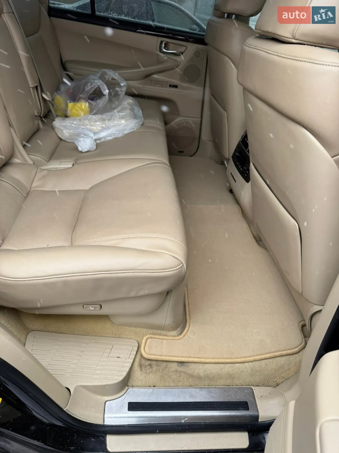 2011 Lexus LX - мініатюра 23