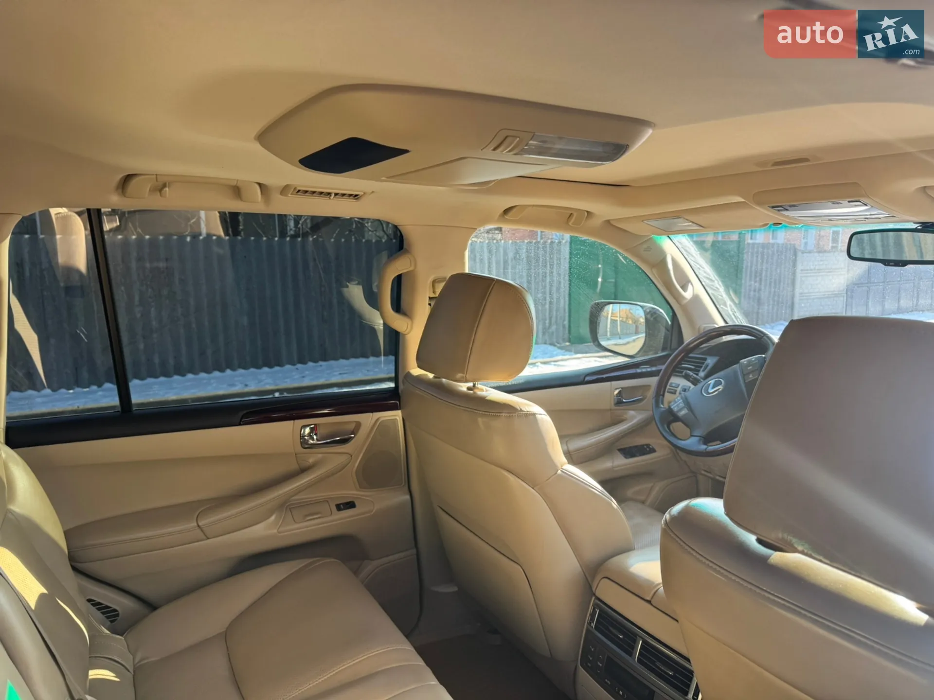 2011 Lexus LX - мініатюра 22