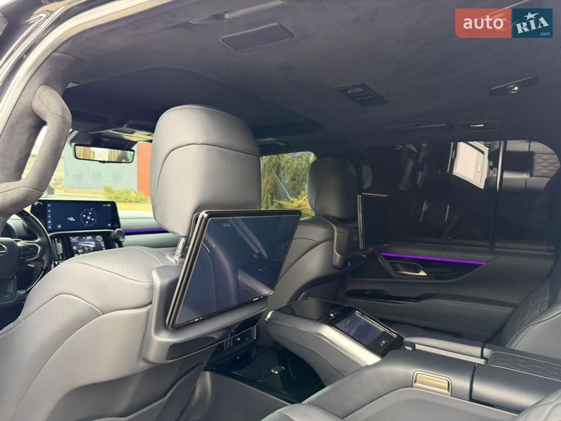 Позашляховик / Кросовер Lexus LX 2023 в Дніпрі