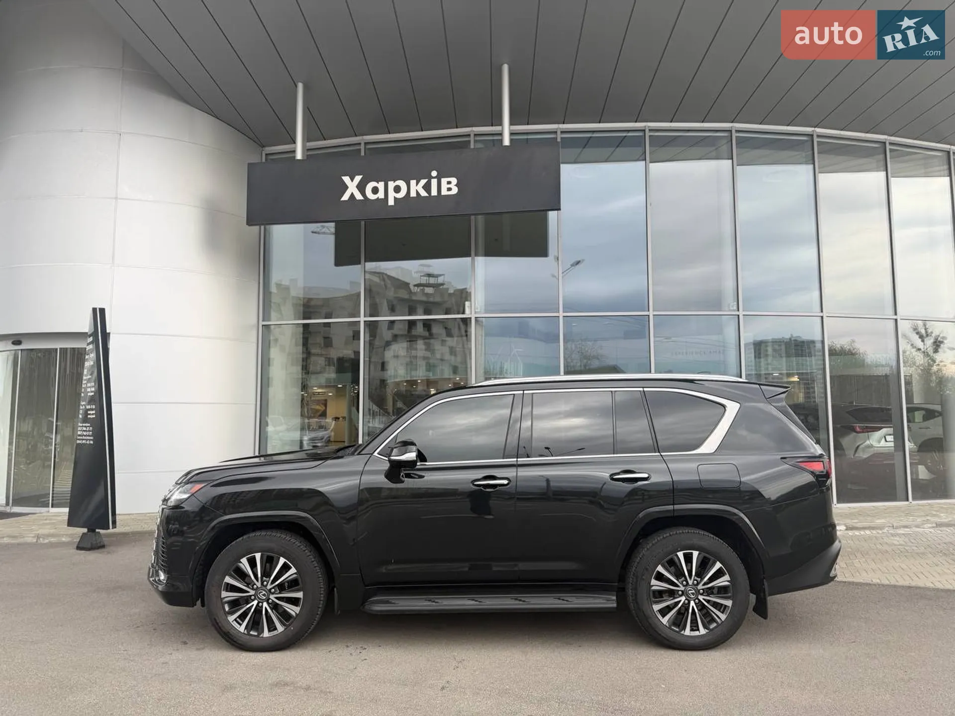 2025 Lexus LX - мініатюра 2