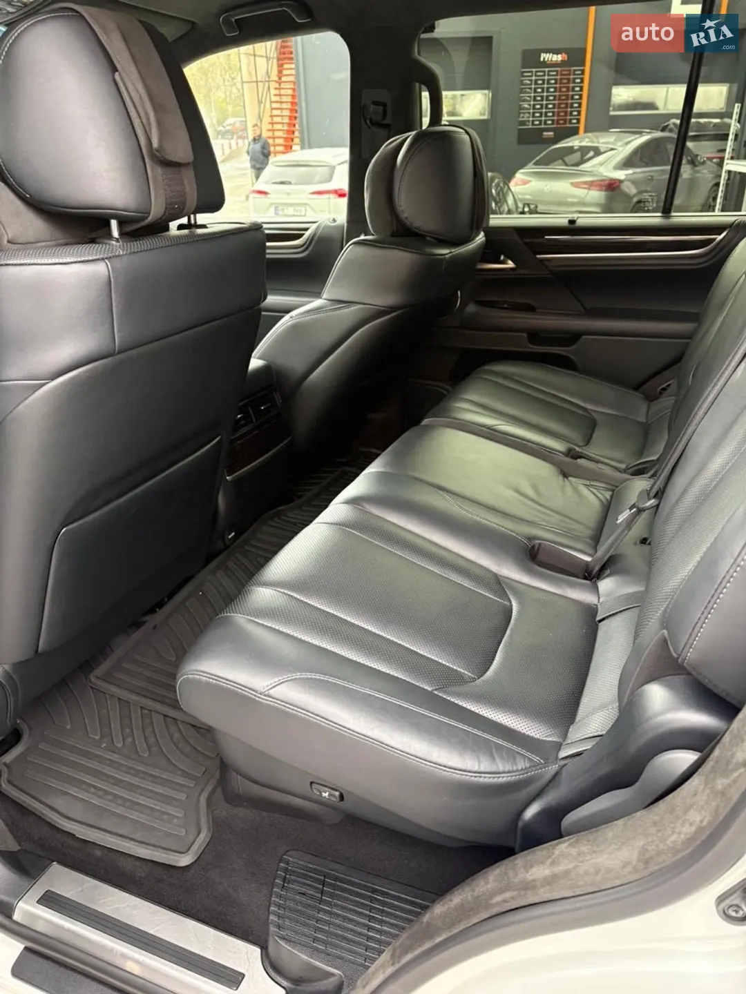 2019 Lexus LX - мініатюра 14