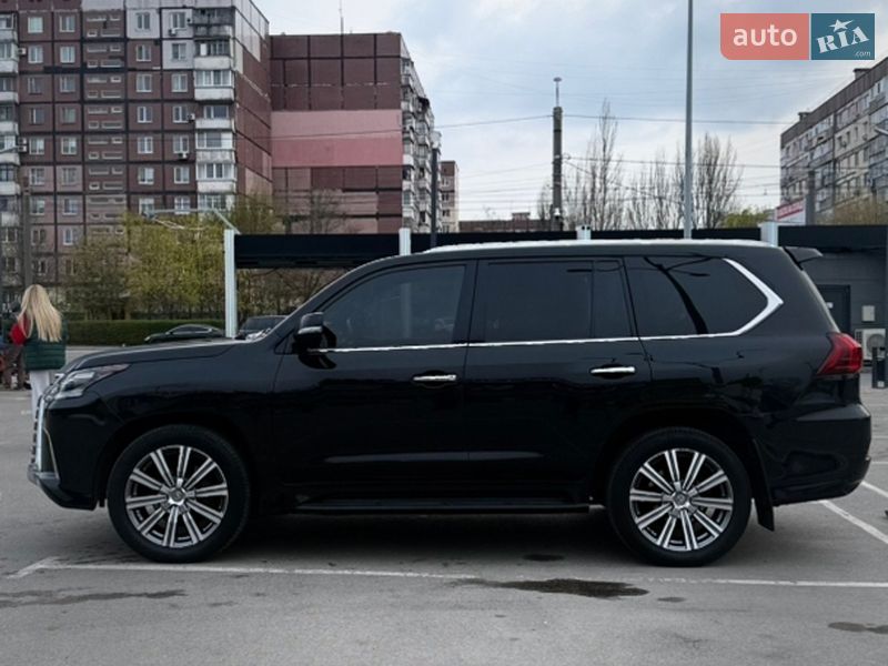 Внедорожник / Кроссовер Lexus LX 2016 в Днепре