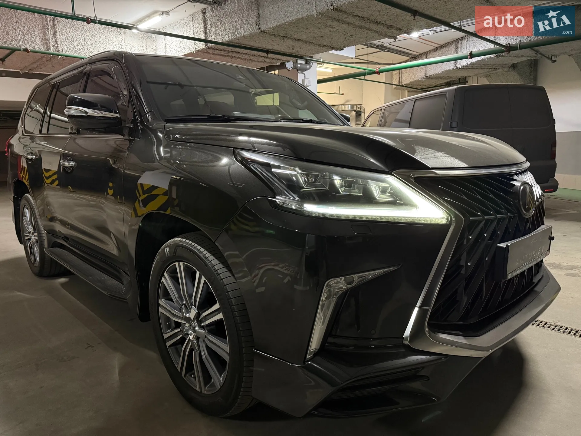 2016 Lexus LX - мініатюра 3