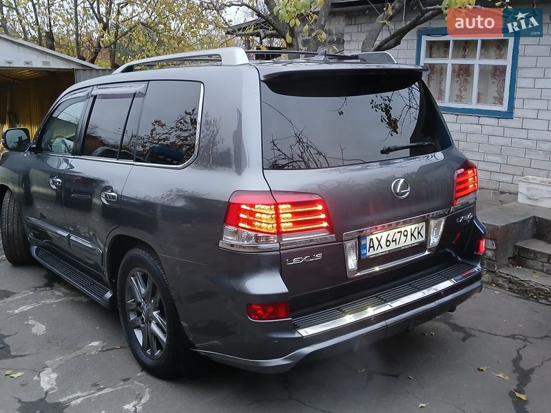 Внедорожник / Кроссовер Lexus LX 2013 в Харькове