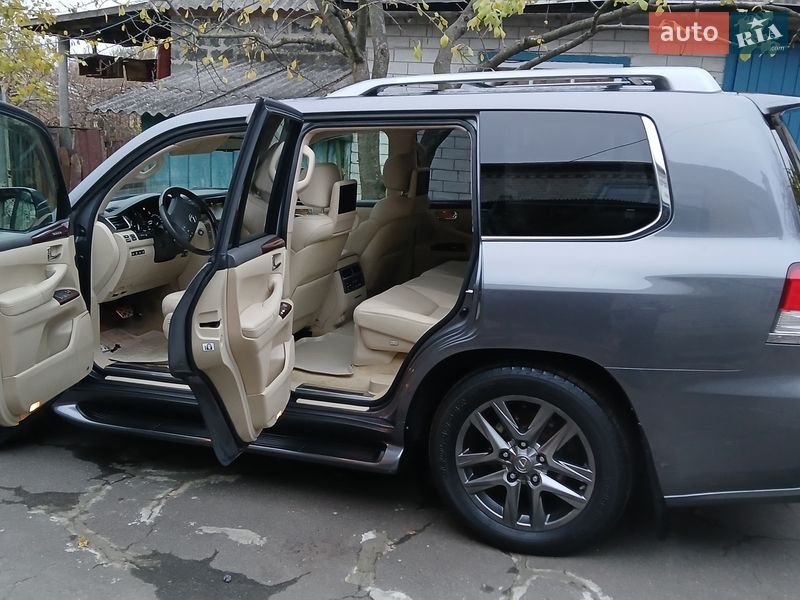 Внедорожник / Кроссовер Lexus LX 2013 в Харькове