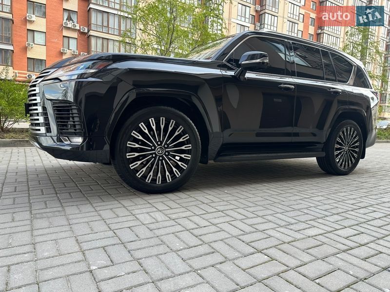Lexus LX 2023