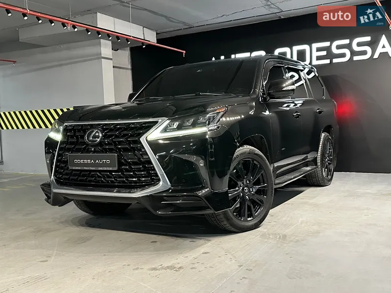 Lexus LX