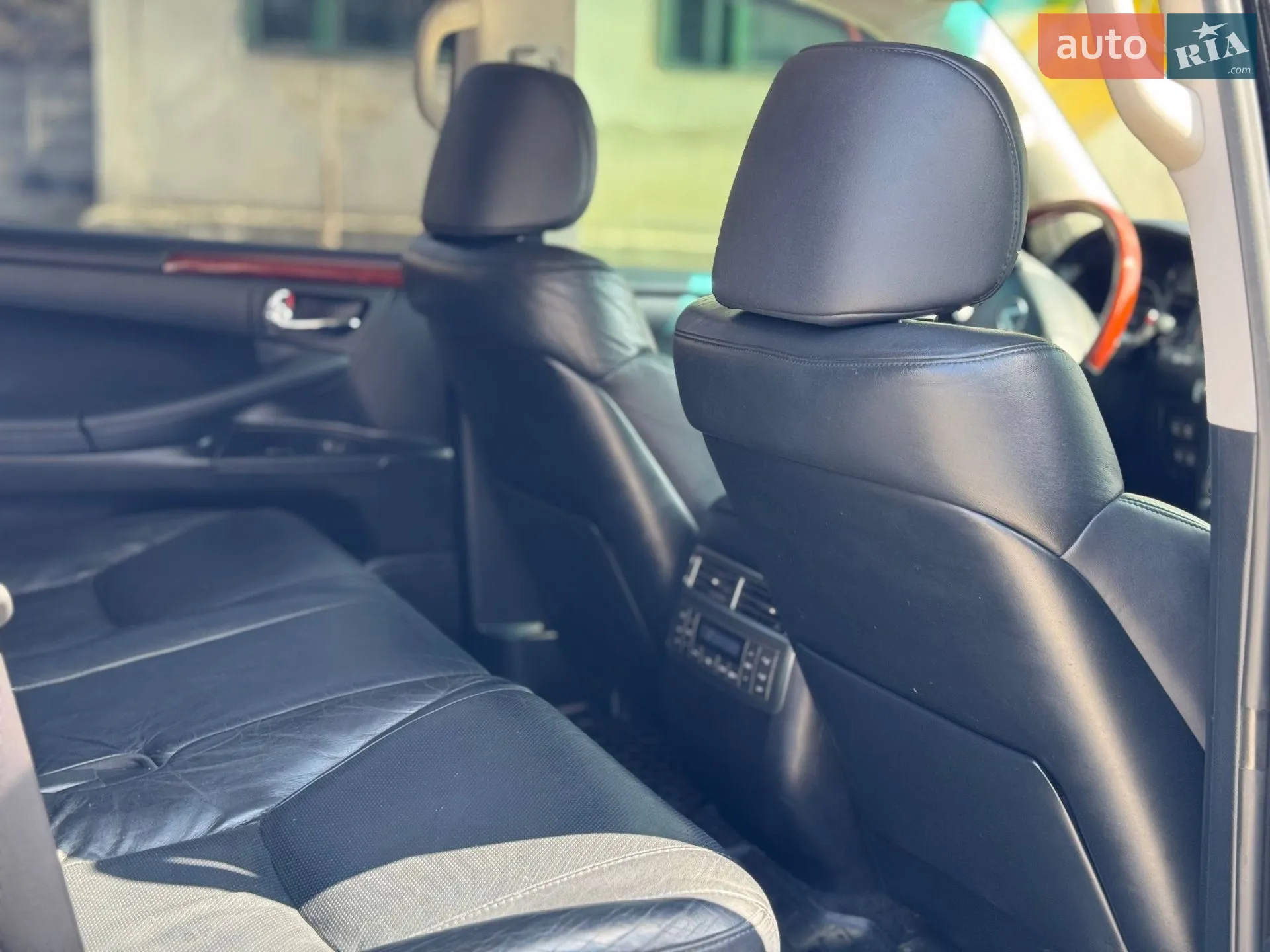 2011 Lexus LX - мініатюра 10