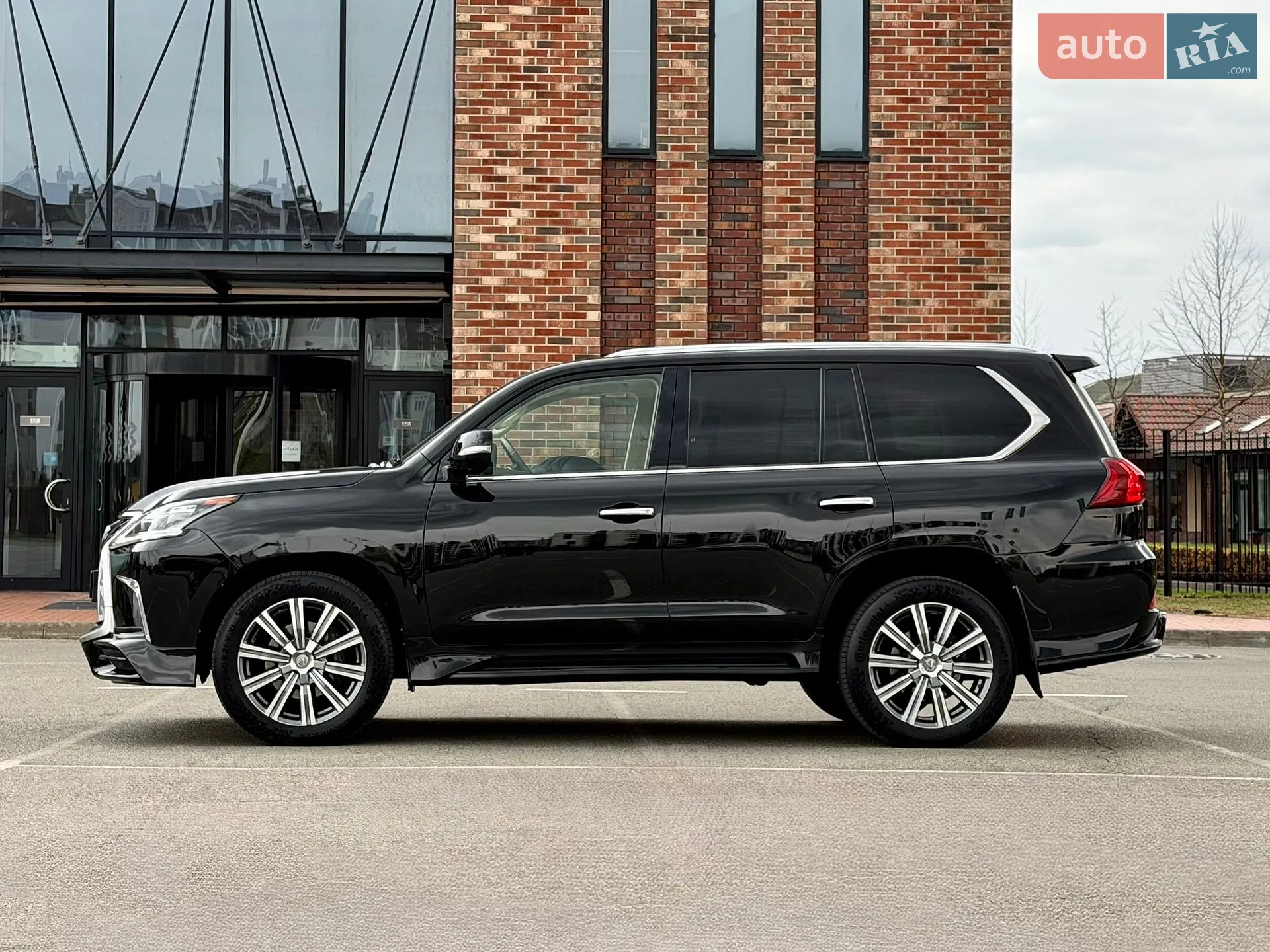 2016 Lexus LX - мініатюра 8