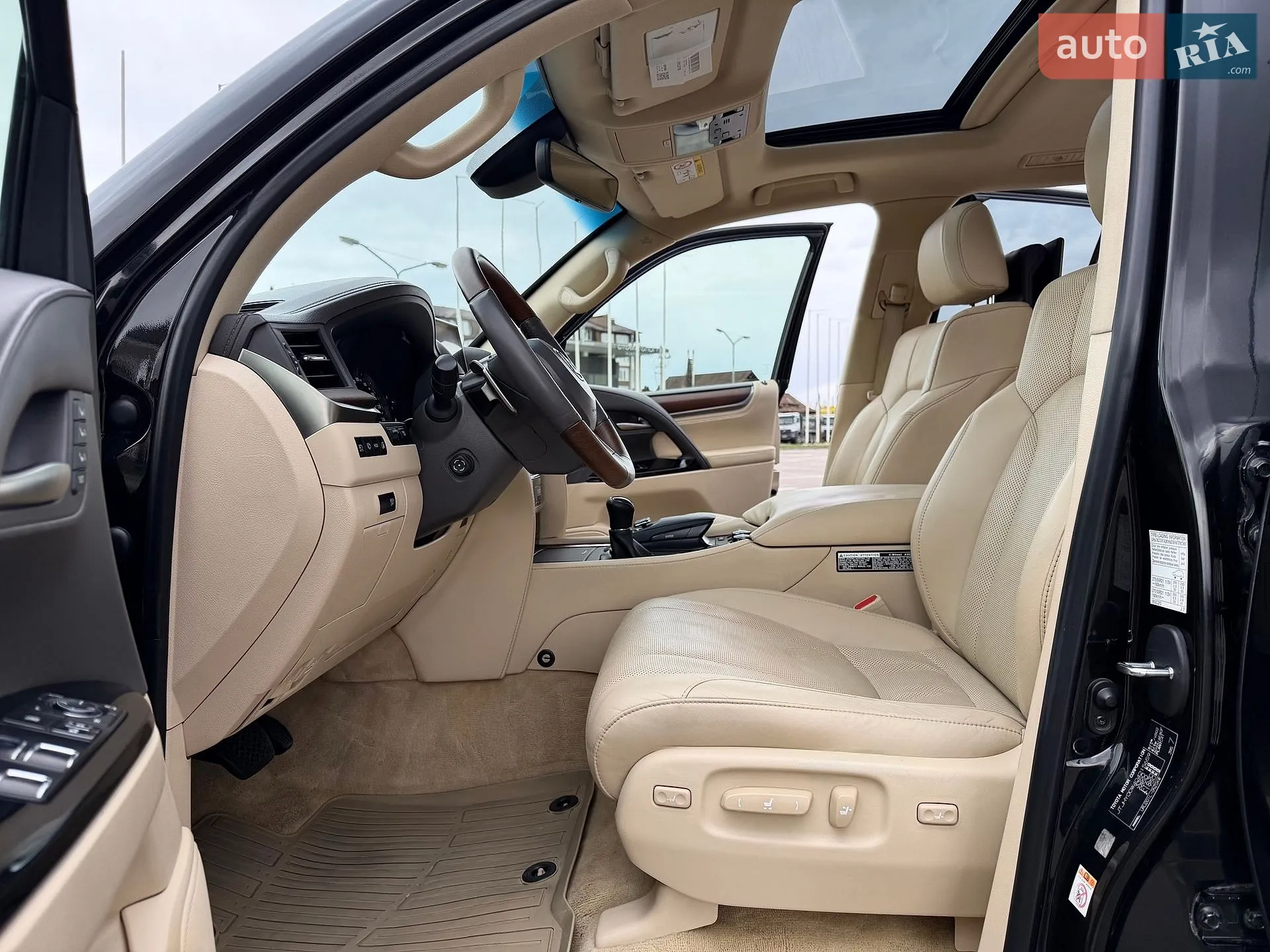 2016 Lexus LX - мініатюра 31